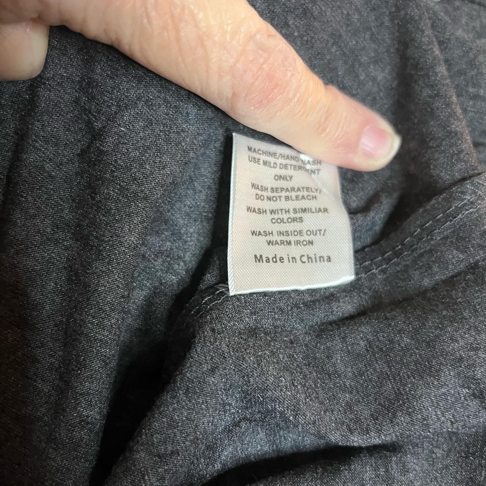 Karma is a Cat Midnights Gray Graphic Tee NWOT - Picture 3 of 6